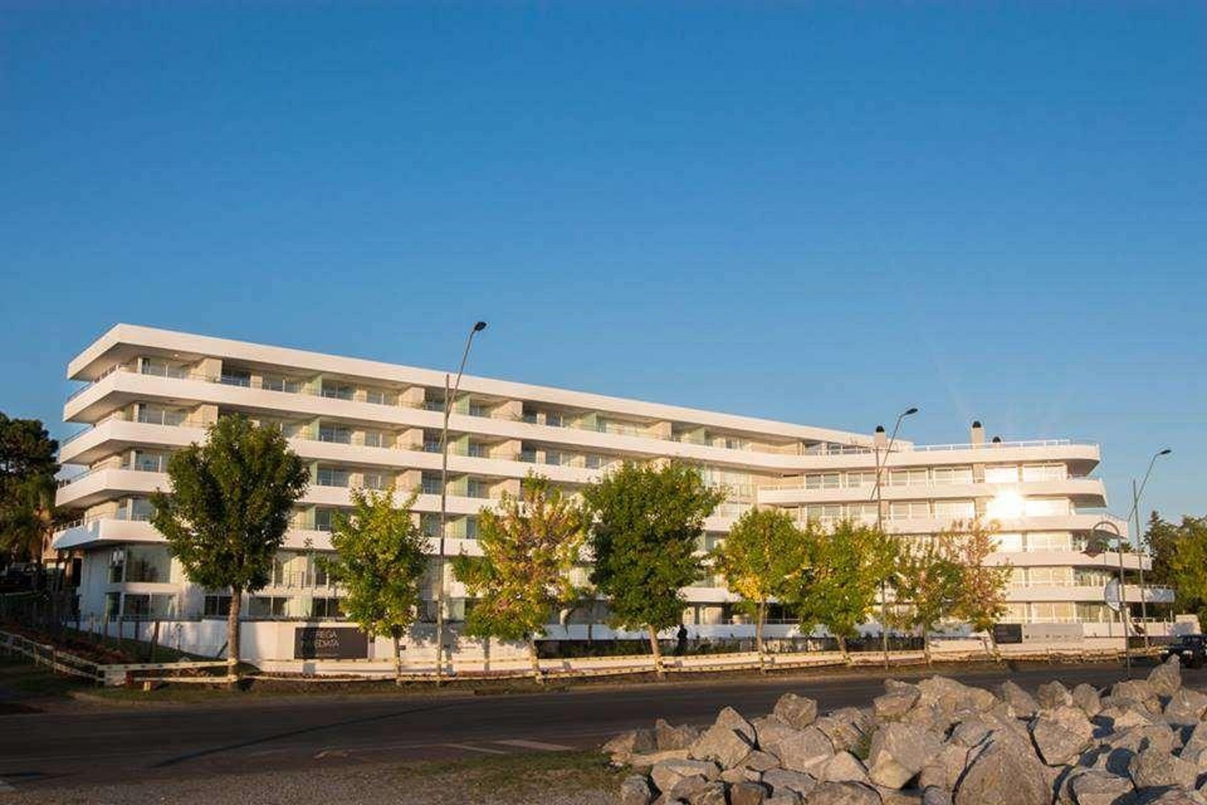 Hotel Dazzler By Wyndham Colonia Colonia Del Sacramento Exterior foto