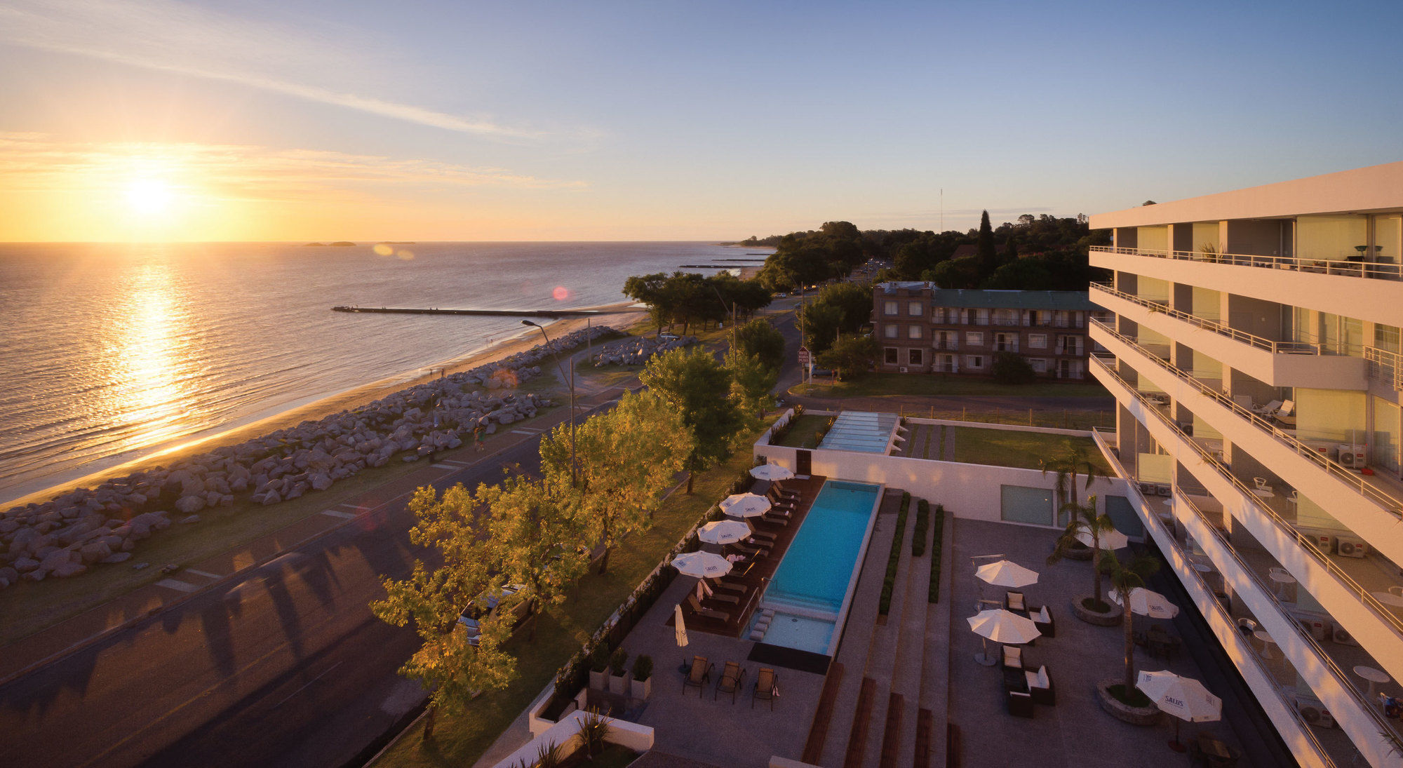 Hotel Dazzler By Wyndham Colonia Colonia Del Sacramento Exterior foto